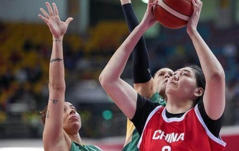 九游体育-王思雨21分3篮板 中国女篮74-69击败巴西 刘禹彤12分
